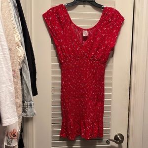 3/$30 Red mini floral dress ❤️